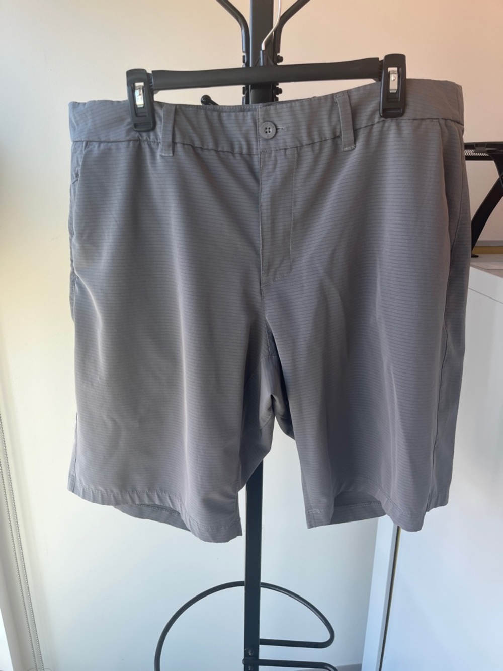 Hang Ten Men's Gray Athletic Shorts